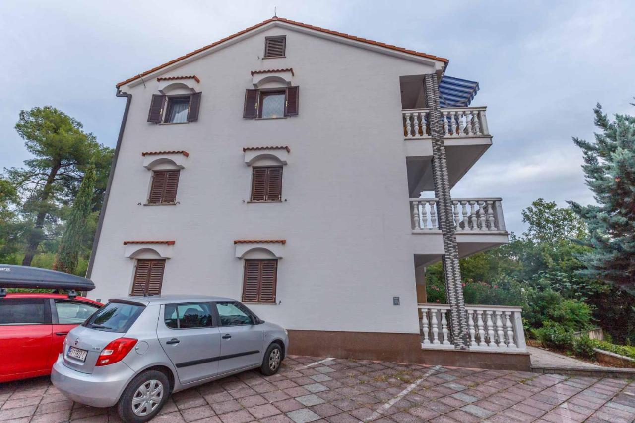 Apartman Mauro Malinska Esterno foto