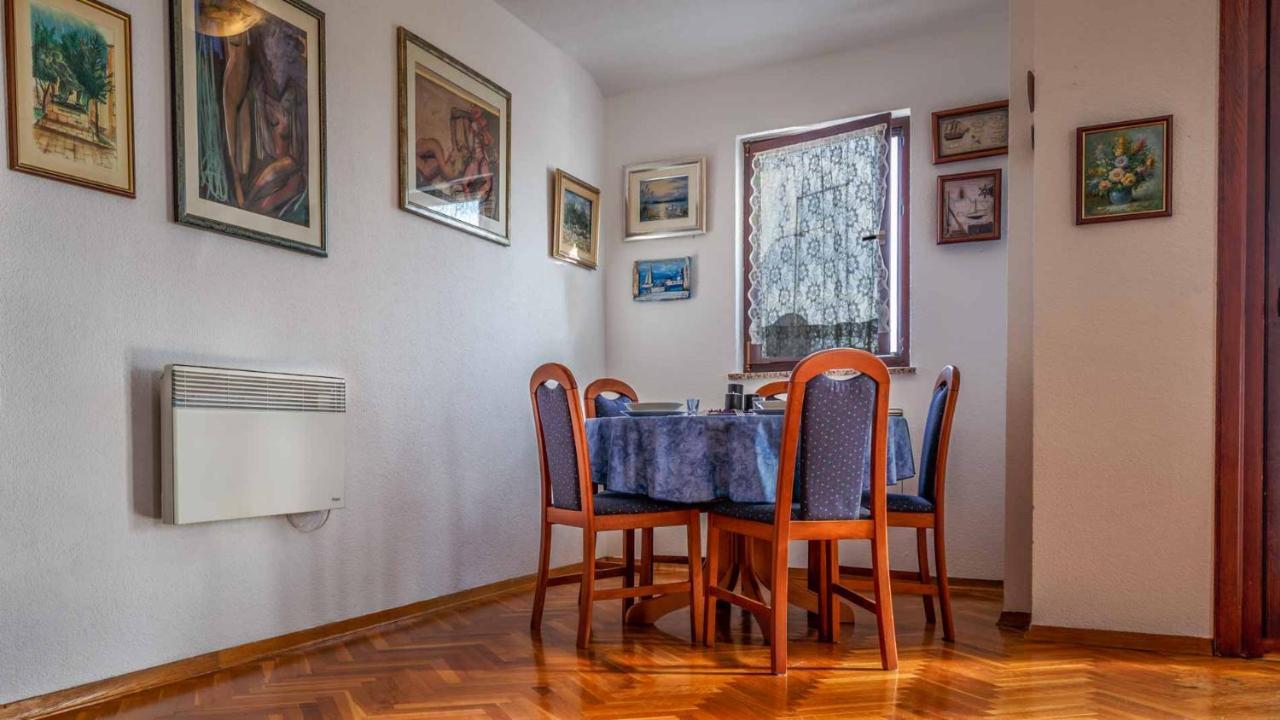 Apartman Mauro Malinska Esterno foto
